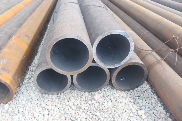 新乡大口径壁厚无缝钢管