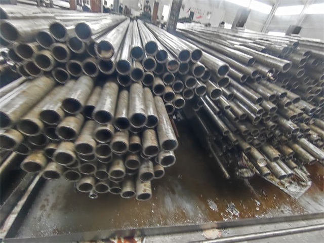 新乡大口径精密无缝钢管现货